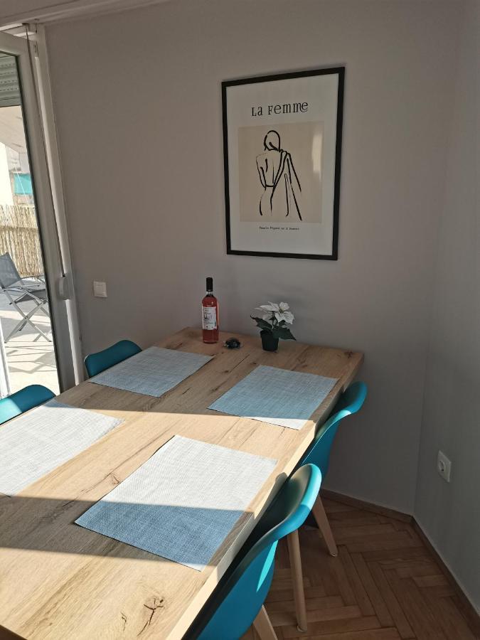 Penthouse Spacious W Super Wifi & Terrace, 2 Min From Metro Athen Exterior foto